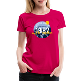 1982 Frauen Premium T-Shirt - dunkles Pink