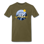 1982 Männer Premium T-Shirt - Khaki